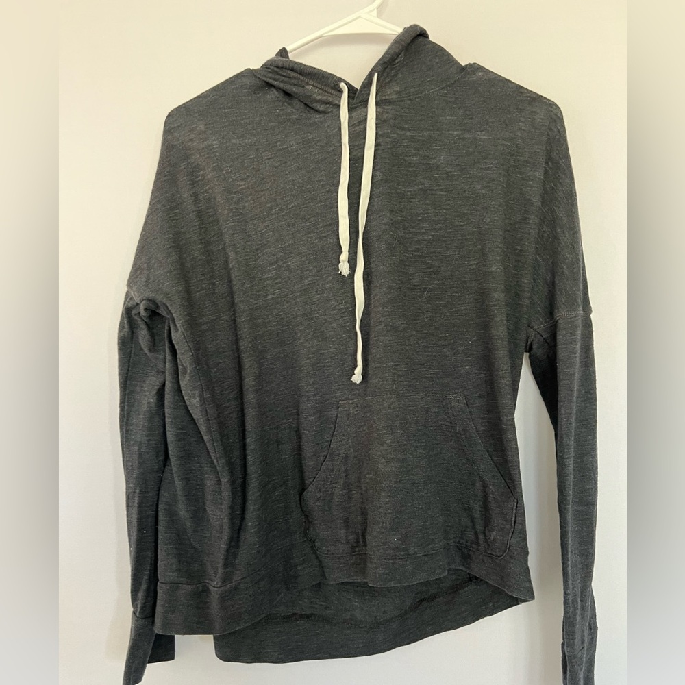 Gently used women’s medium American Eagle light sweatshirt